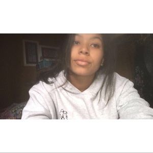 Meet your Posher, Ariana